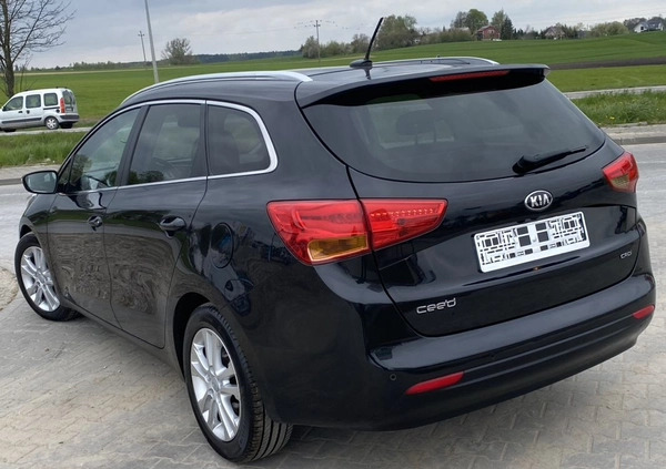 Kia Ceed cena 29900 przebieg: 192585, rok produkcji 2013 z Ustrzyki Dolne małe 781